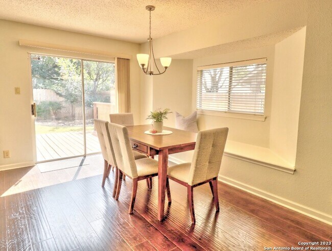 7138 Valewood View San Antonio, TX 78240 photo 5
