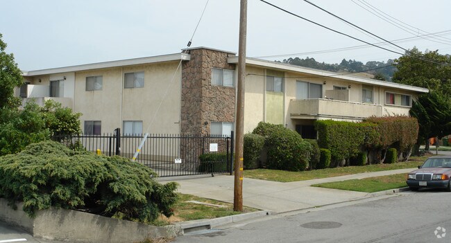 Liberty North Apartments photo 4