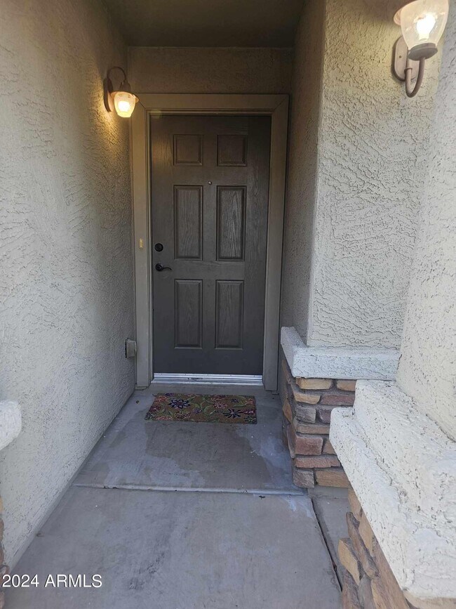 17770 W Red Bird Rd Surprise, AZ 85387 photo 4
