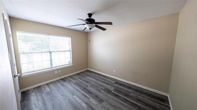 414 Tarpan Trail, Celina, TX 75009 photo 4