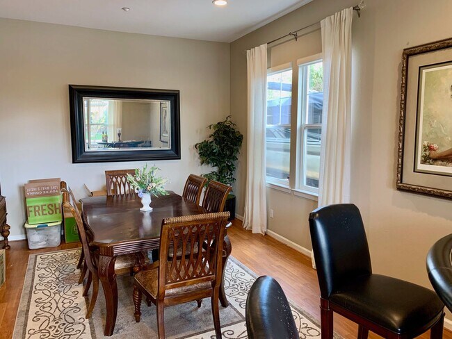 951 Mericrest Street, Brentwood, CA 94513 photo 4