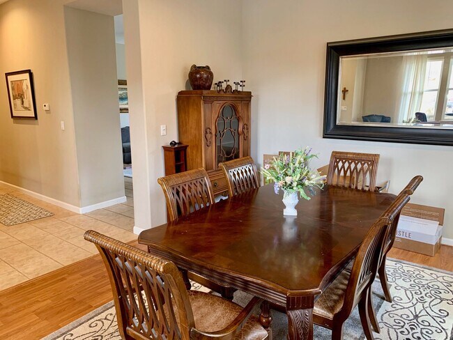 951 Mericrest Street, Brentwood, CA 94513 photo 5