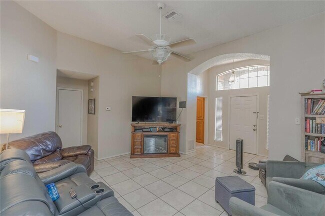 2317 Westview Trail, Denton, TX 76207 photo 3