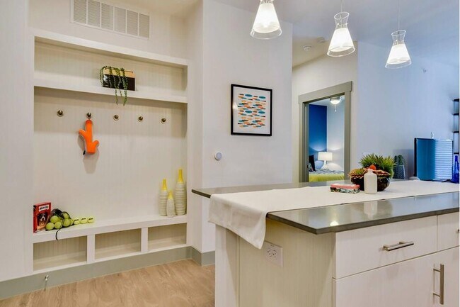 7880 US-290 Austin, TX 78736 photo 4