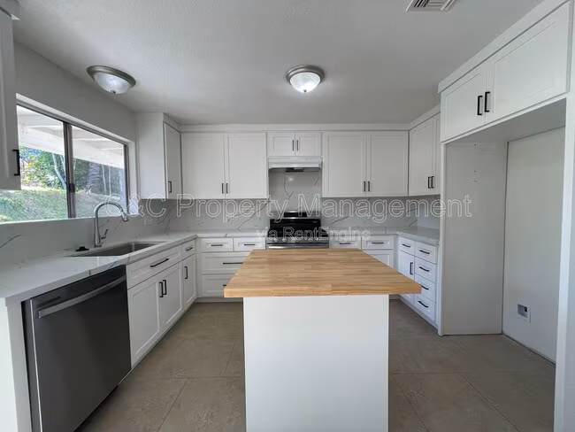 851 Fulton Rd San Marcos, CA 92069 photo 5