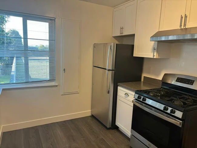 3465 Somerset Ave Castro Valley, CA 94546 photo 2