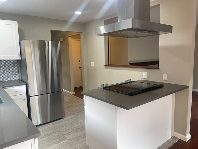 11431 NE 88th St Kirkland, WA 98033 photo 5