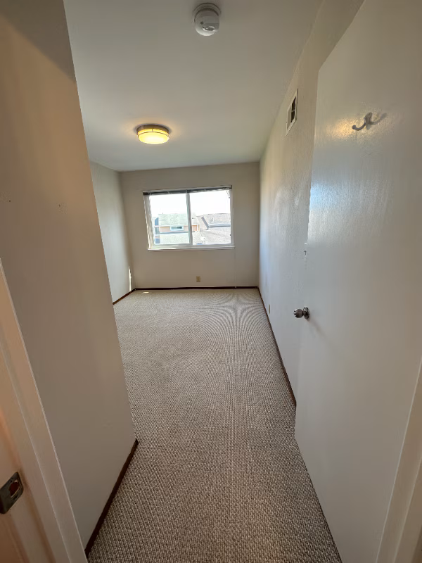 101 Del Prado Drive, Daly City, CA 94015 photo 3
