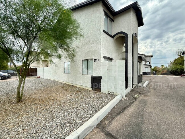 2153 West Morten Avenue, Phoenix, AZ 85021 photo 3