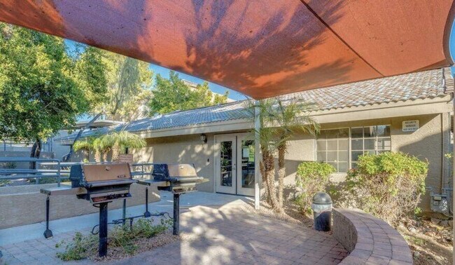 1720 E Thunderbird Rd Phoenix, AZ 85022 photo 3