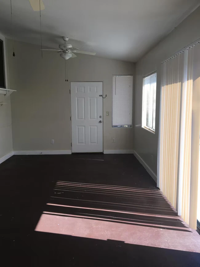 219 Blackburn St Santa Cruz, CA 95060 photo 2