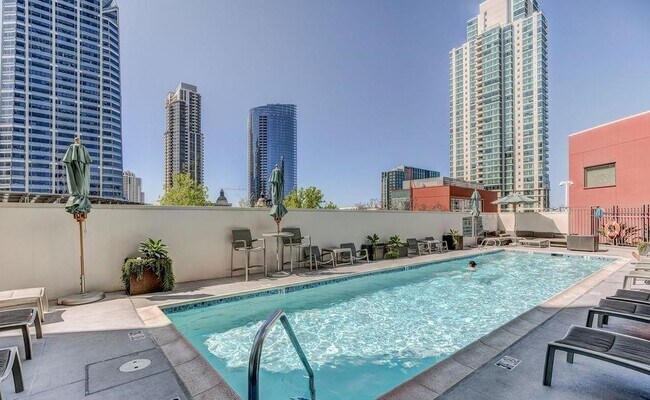 1240 India St San Diego, CA 92101 photo 4