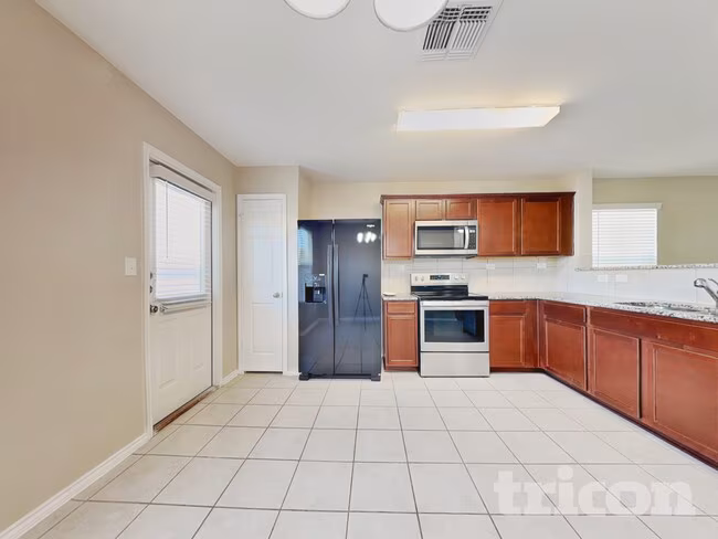310 Mistflower New Braunfels, TX 78130 photo 5