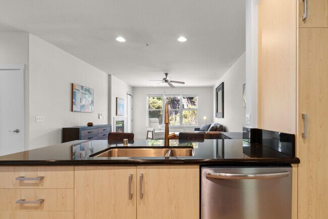 2030 N Pacific Ave Santa Cruz, CA 95060 photo 3