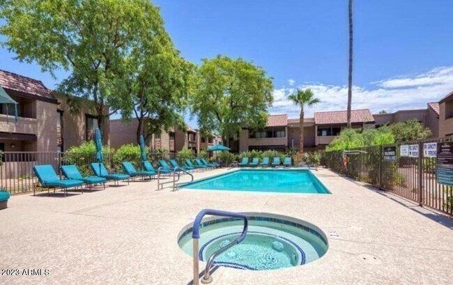 5995 N 78th St Scottsdale, AZ 85250 photo 2