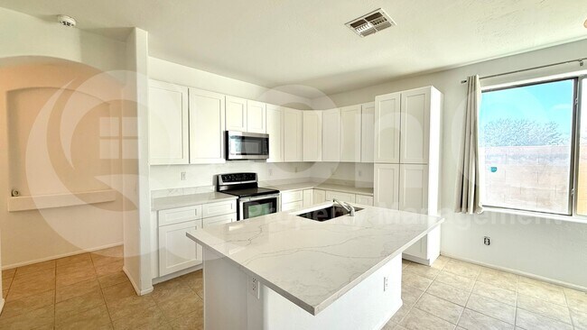 20428 North Jones Drive, Maricopa, AZ 85138 photo 3