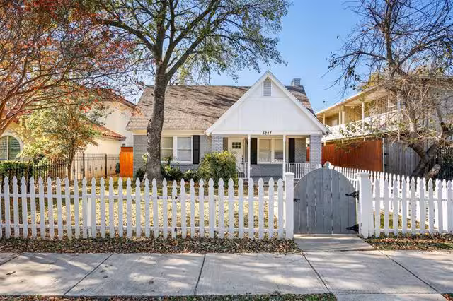 5227 Homer St Dallas, TX 75206 photo 4