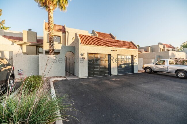 2524 S El Paradiso Mesa, AZ 85202 photo 2