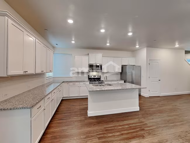 13802 107th Ave Ct E Puyallup, WA 98374 photo 4