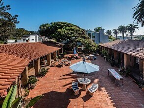 2135 Coast Blvd Del Mar, CA 92014 photo 3