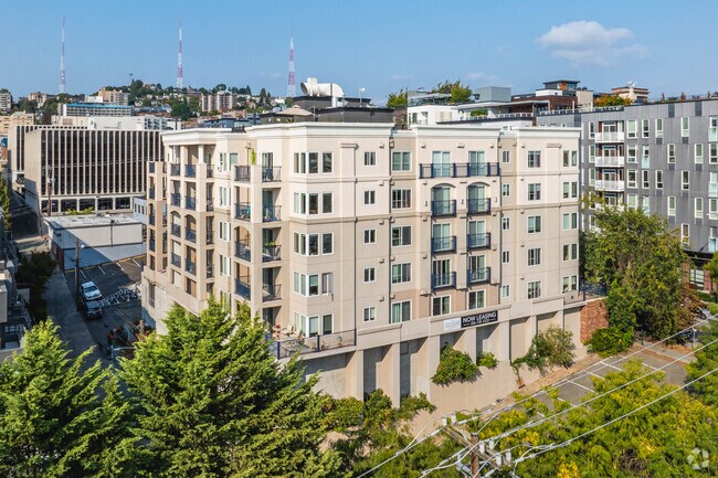 Counterbalance Apartments photo 2