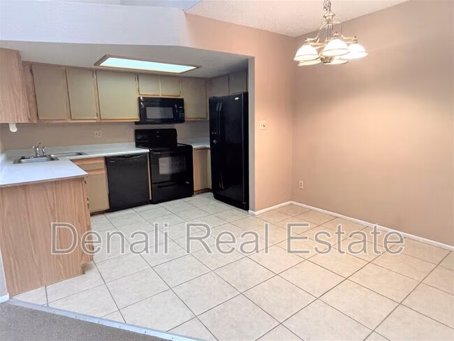 16402 N 31st St Phoenix, AZ 85032 photo 5