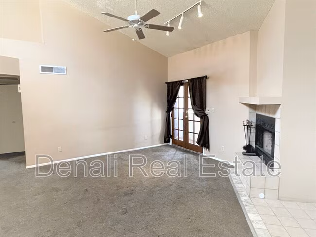16402 N 31st St Phoenix, AZ 85032 photo 2