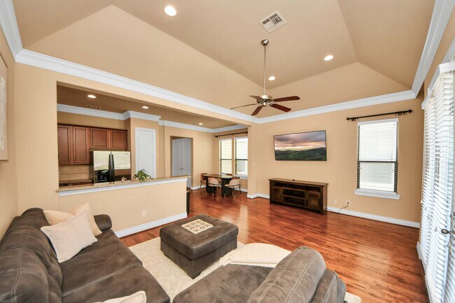 2519 Saint Emanuel Street, Houston, TX 77004 photo 3
