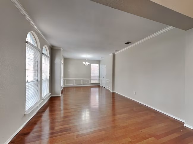 8104 Steamers Lane, Frisco, TX 75035 photo 3
