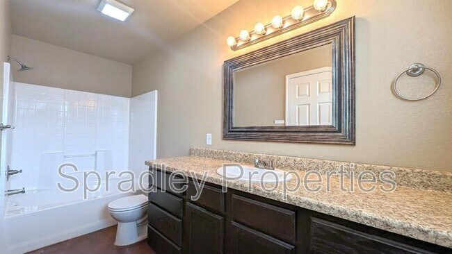 1561 Brady Wy Belton, TX 76513 photo 5