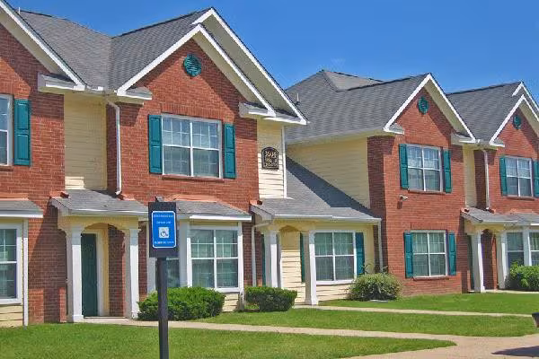 Residences of Diamond Hill photo 2