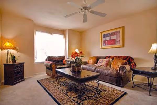 Residences of Diamond Hill photo 4