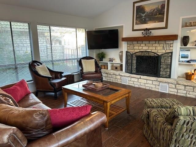 202 Lighthouse Dr Horseshoe Bay, TX 78657 photo 2