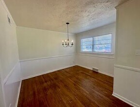 4124 Benmar Street, Fort Worth, TX 76103 photo 3