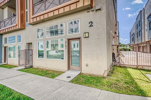 2827 Manor Rd Austin, TX 78722 photo 2