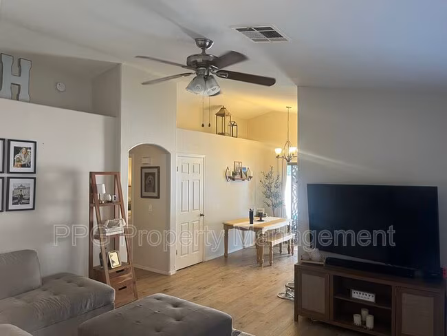 16749 N 157th Ave Surprise, AZ 85374 photo 4