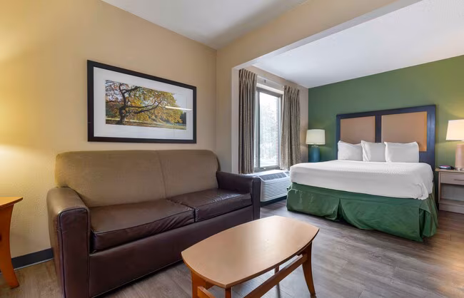 Furnished Studio-Austin - Metro photo 4