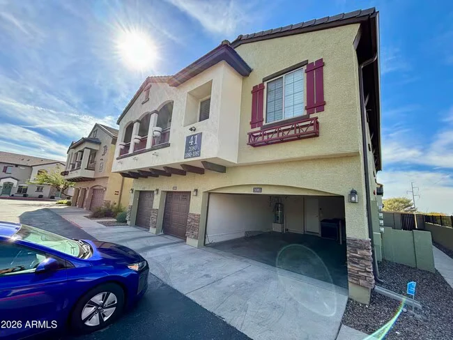 Beautiful Townhome in Great Location photo 4