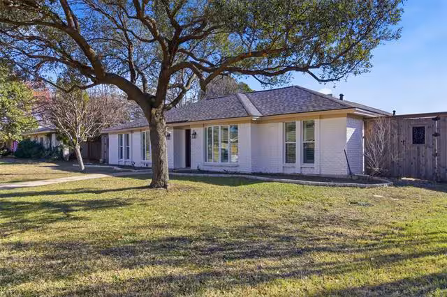 2504 Northcrest Dr Plano, TX 75075 photo 4