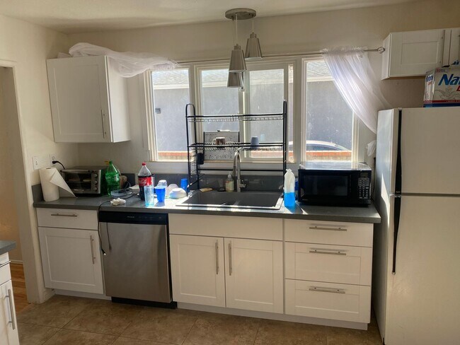 6228 Stewart St San Diego, CA 92115 photo 5