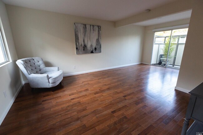 13B Oliva Dr Novato, CA 94947 photo 4