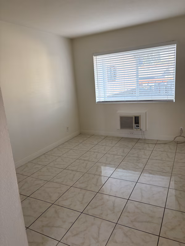 3949-3933 33rd St San Diego, CA 92104 photo 2