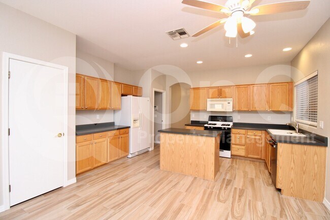 3713 E Wyatt Way Gilbert, AZ 85297 photo 3