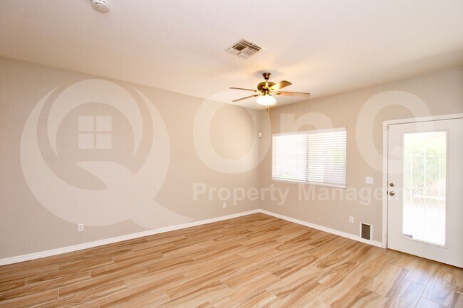 3713 E Wyatt Way Gilbert, AZ 85297 photo 4