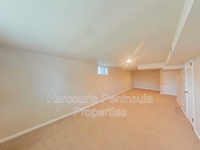 1011 N Rainier Ave Bremerton, WA 98312 photo 4