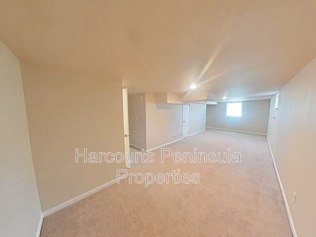 1011 N Rainier Ave Bremerton, WA 98312 photo 3