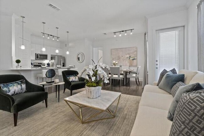 1790 Mercer Pkwy Farmers Branch, TX 75234 photo 2