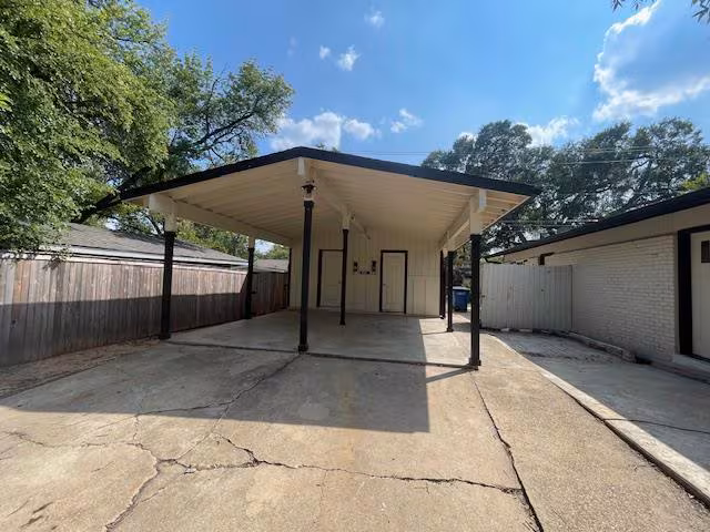 1403 Braes Ridge Drive, Austin, TX 78723 photo 2