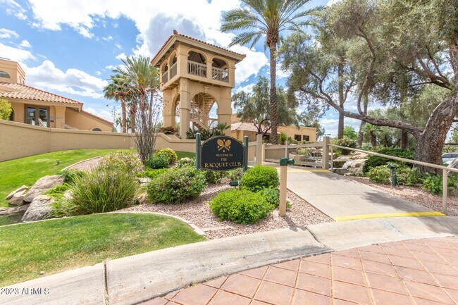 9711 E Mountain View Rd Scottsdale, AZ 85258 photo 2