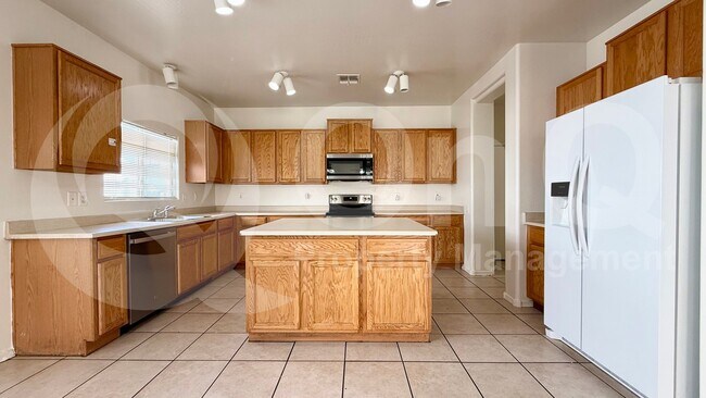 11864 West Tonto Street, Avondale, AZ 85323 photo 4